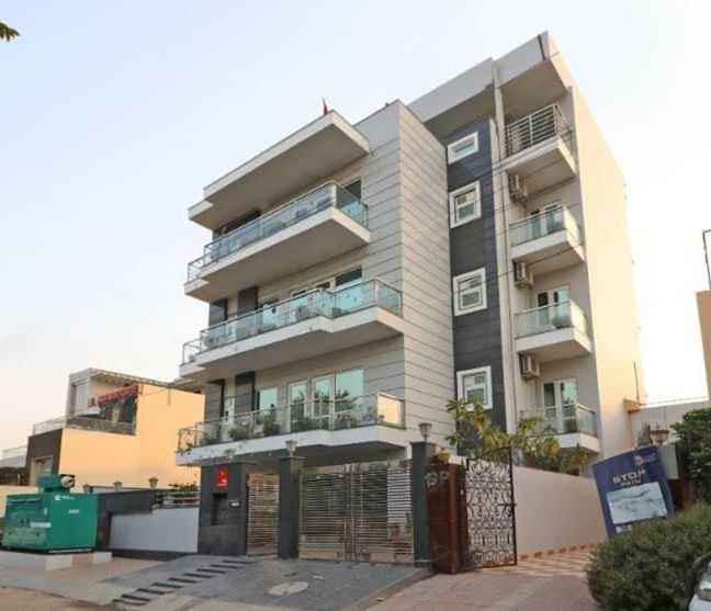 Hotel O V R Residency Near Sri Amruth Chithra Mandira Bangalore Eksteriør bilde