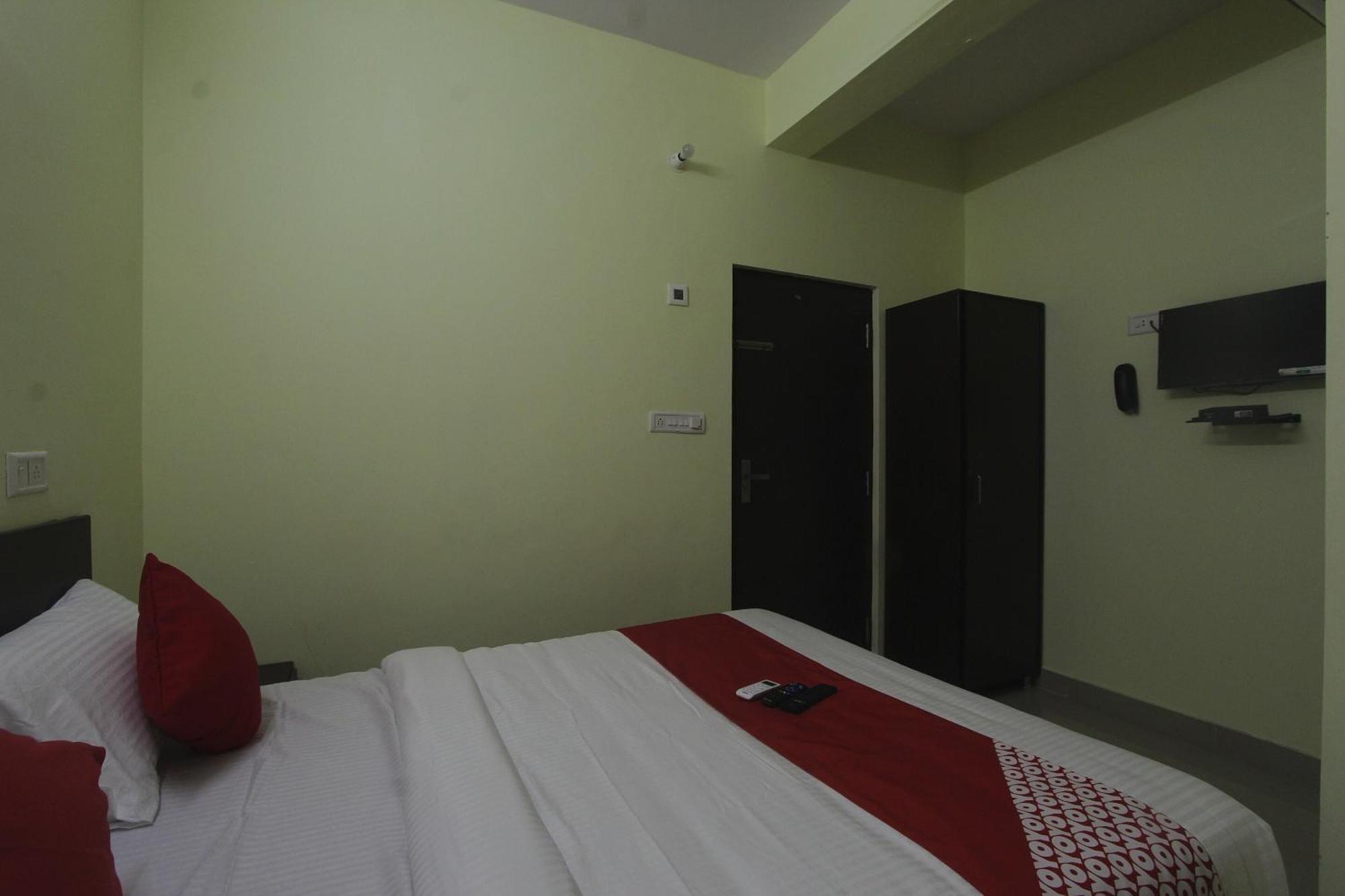 Hotel O V R Residency Near Sri Amruth Chithra Mandira Bangalore Eksteriør bilde