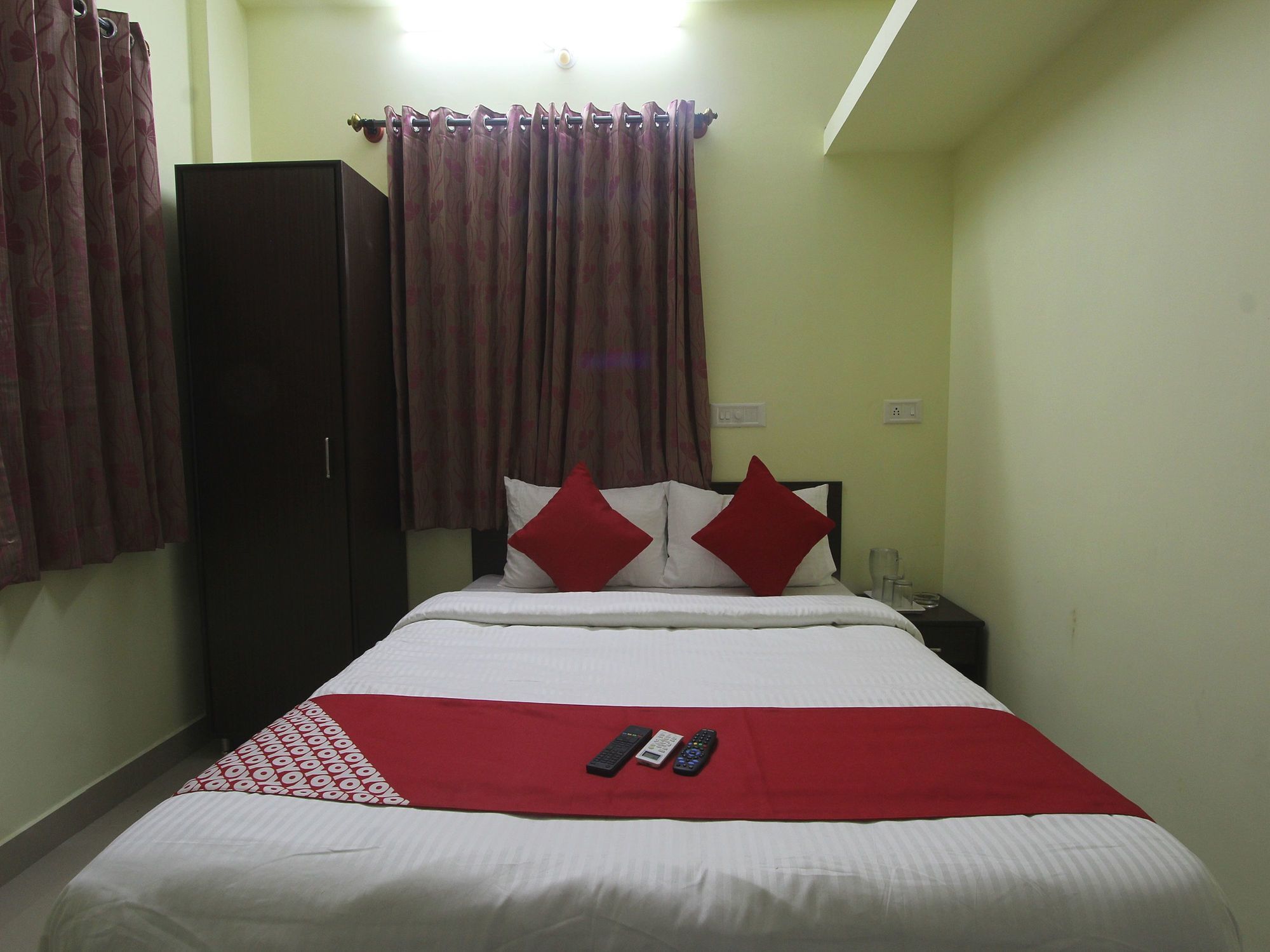 Hotel O V R Residency Near Sri Amruth Chithra Mandira Bangalore Eksteriør bilde